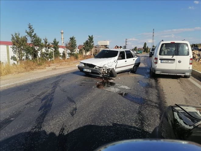 Bandırma-Erdek yolunda trafik kazası 
