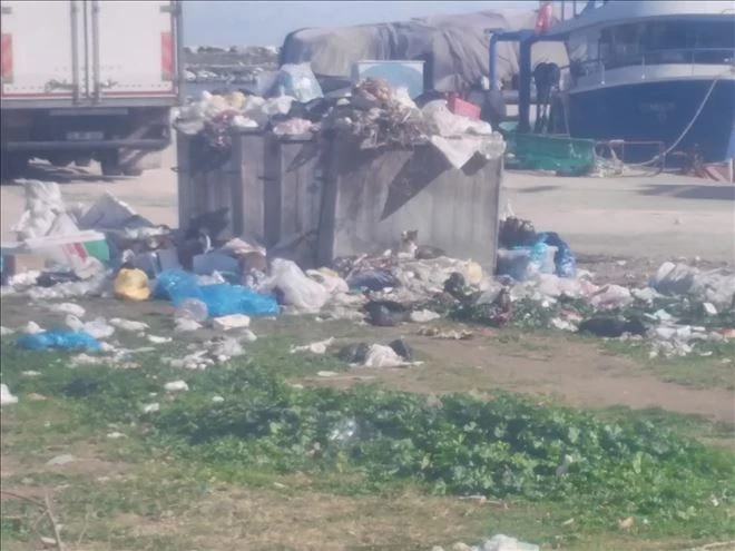 Çakıl Mahallesi sakinlerinin çöp isyanı