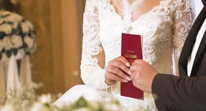 Balıkesir´de evlenen çiftlerin sayısı 2019 yılında 7 bin 948 oldu