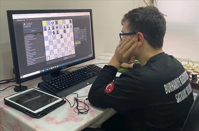 Balıkesir´de online satranç turnuvası düzenlendi