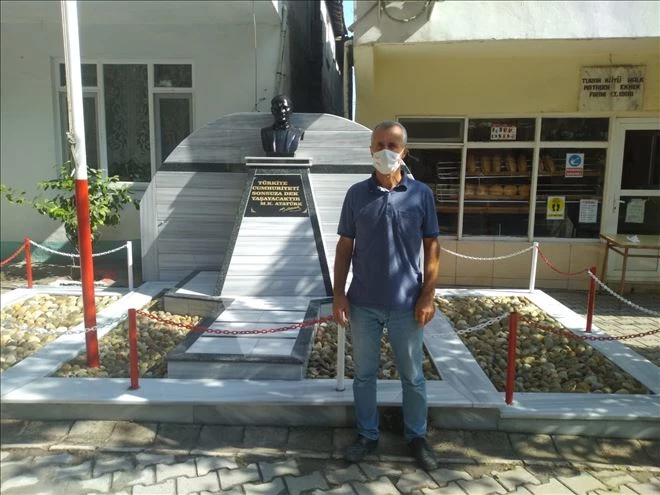 Erdek-Turan Mahallesi´ndeki Atatürk Anıtı yenilendi 