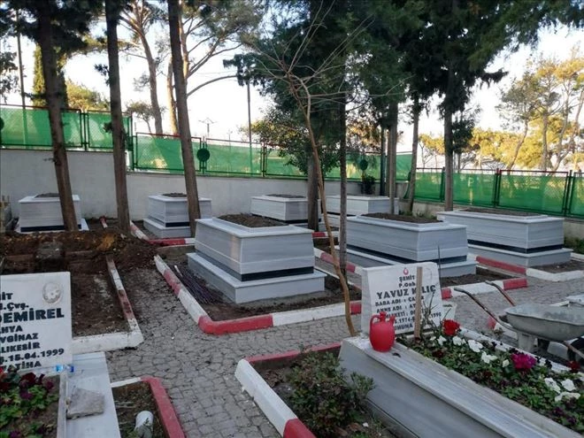 Balıkesir´de şehit mezarlıkları Marmara Mermeri ile yenileniyor 