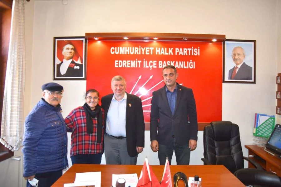 30 yıllık DSP’li Cumhuriyet Bayramı’nda CHP’ye geçti 