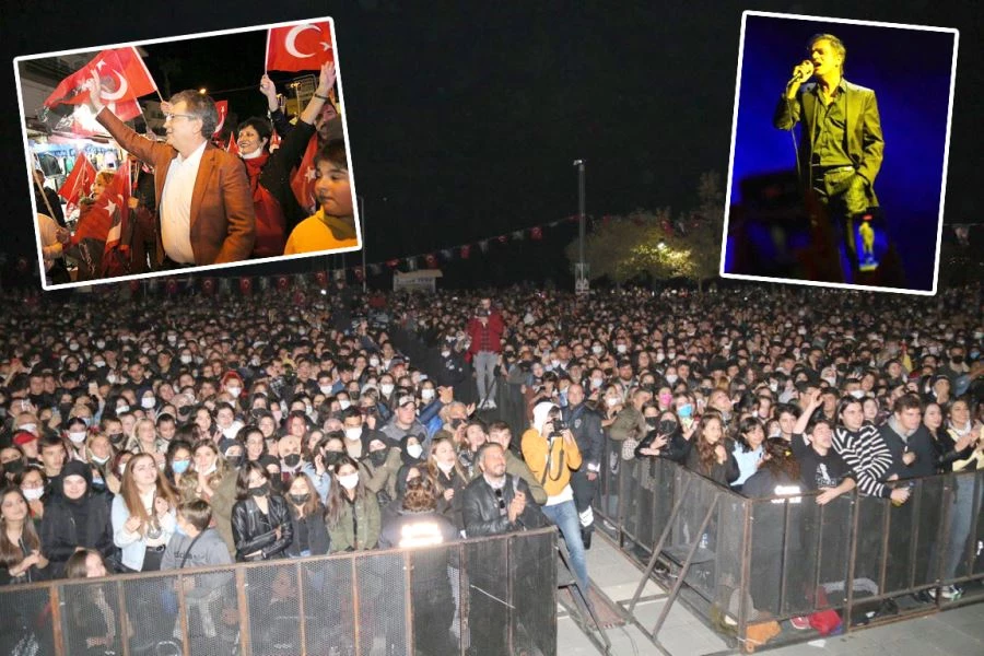Edremit-Akçay’da 29 Ekim Cumhuriyet konseriyle kutlandı 