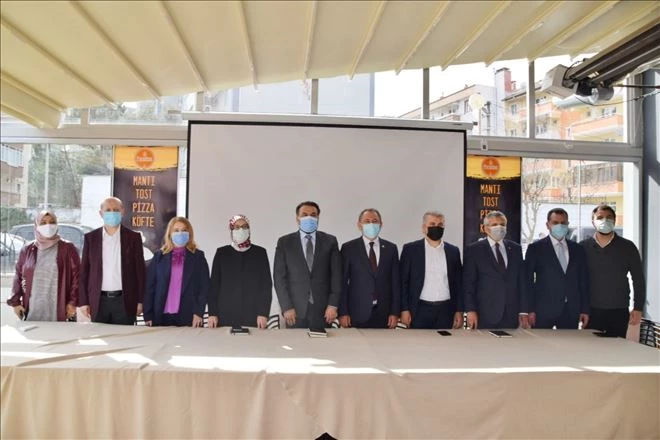 AK Parti yeni İl Yönetimi ilk toplantısını yaptı 