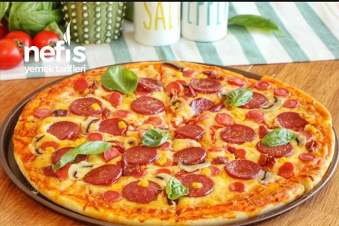 Ülkenin En Lezzetli Ev Pizzası Nefis Yemek Tariflerinde!   