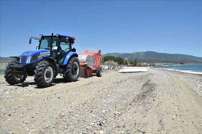 Edremit Belediyesi sahilleri yaz sezonuna hazırlıyor 