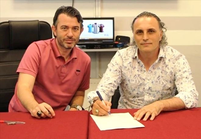 Bandırmaspor Mustafa Gürsel ile sözleşme imzaladı 