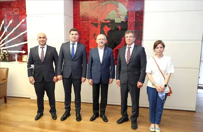 Başkan Arslan, CHP liderini ziyaret etti 