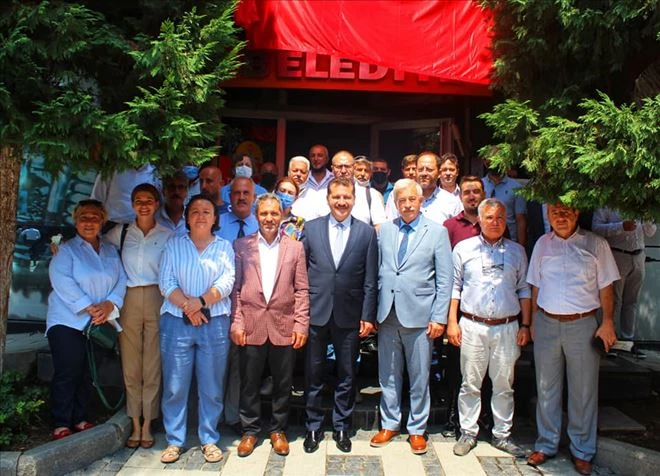 Balıkesir Büyükşehir Belediye Başkanı Yılmaz, Erdek Belediyesi´ne geldi