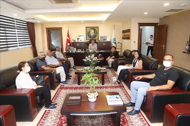 Başkan Tosun, Alevi Kültür Derneği ile Kent Konseyi´ni konuk etti 
