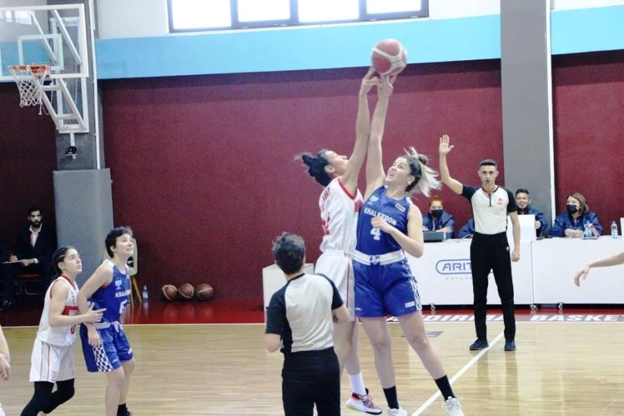 Bandırma Kadın Basketbol takımı evinde mağlup 