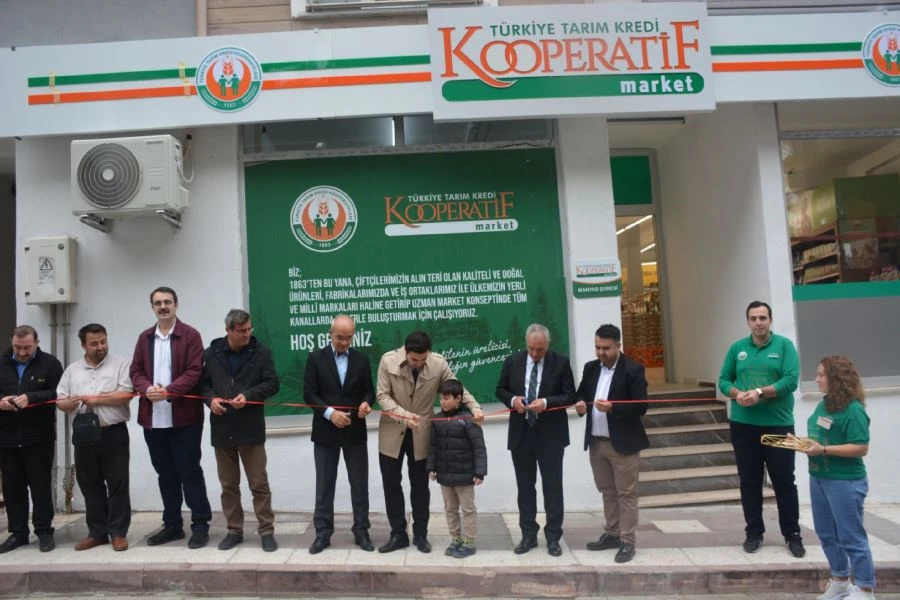 Manyas’a Tarım Kredi Kooperatif Marketi Açıldı