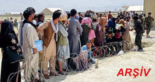 Malatya’da yakalanan Afgan göçmenler Bandırma’ya getirildi 