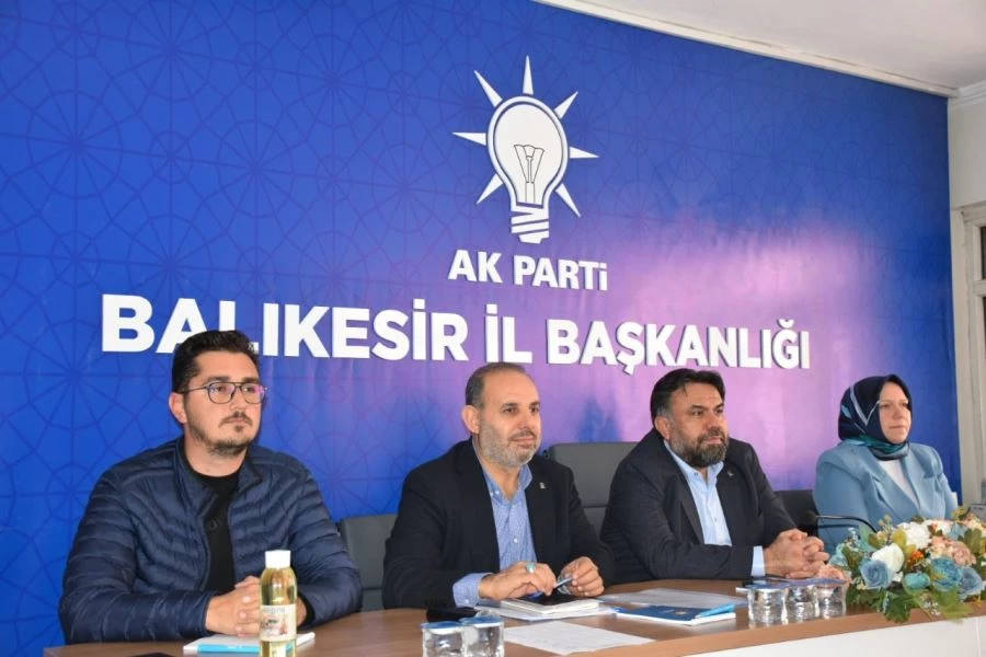 AK Parti’de siyasi ve hukuki işler istişare toplantısı 