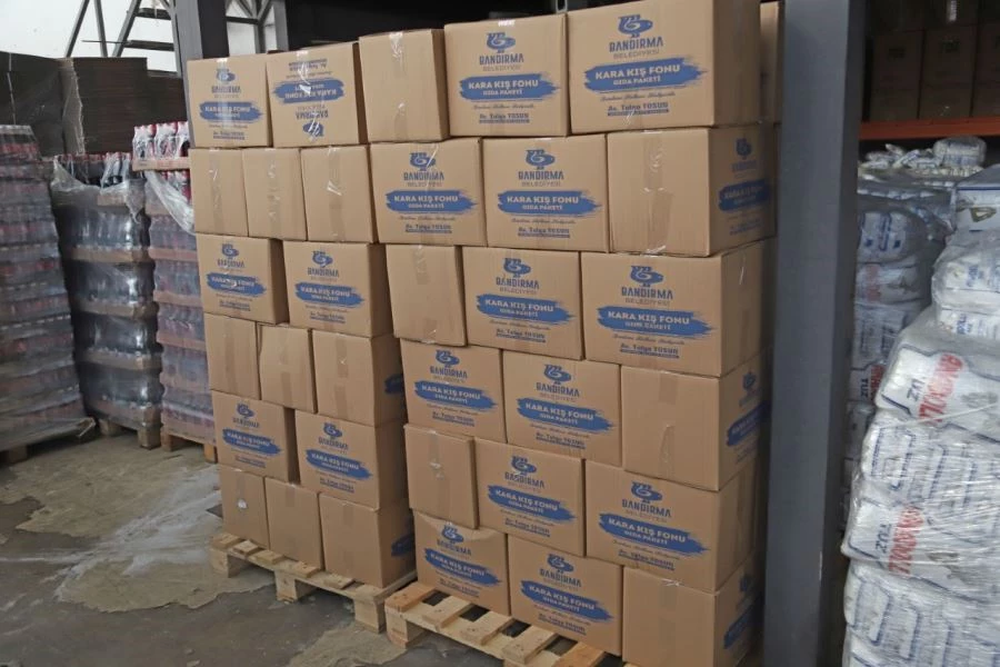 Bandırma Belediyesi ‘Kara Kış Fonu’ yardımlaşma paket dağıtımı sona erdi