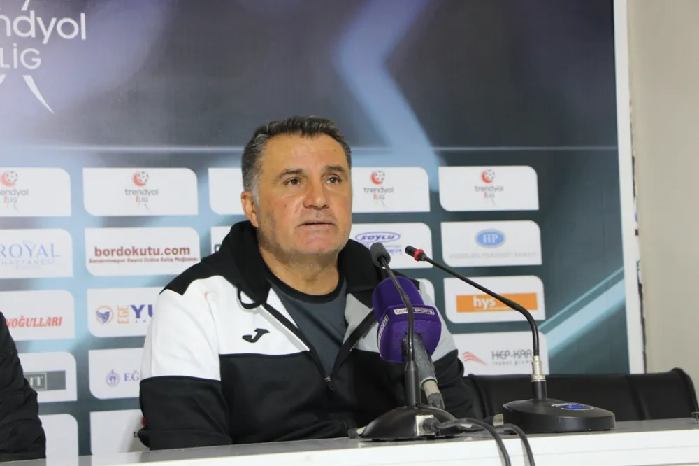 Adanaspor Teknik Direktörü Kaplan:  “Futbolcularımı alınlarından öpüyorum”