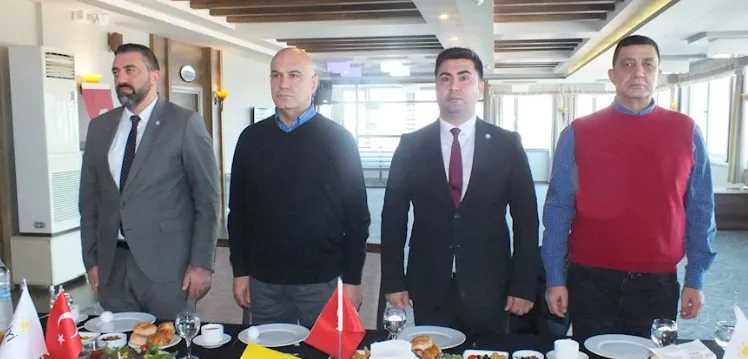 İYİ Parti Balıkesir Milletvekili Turhan Çömez