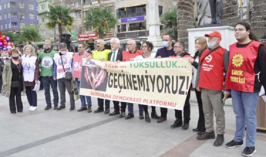 Emeklilerden Bandırma’da maaş protestosu 