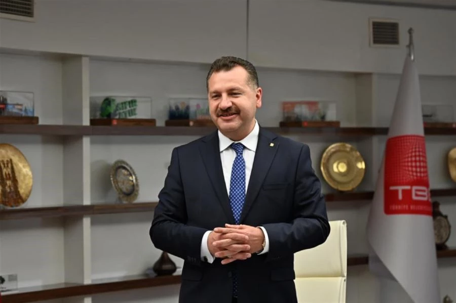 Yücel Yılmaz, Türkiye Belediyeler Birliği Başkanlığına seçildi 