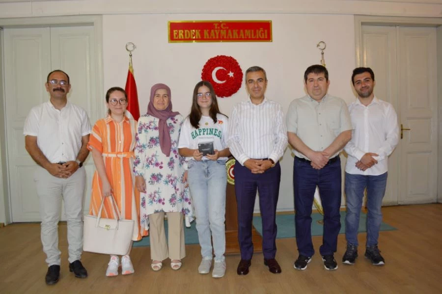 LGS Türkiye birincisinden Kaymakam Atasoy’a ziyaret 