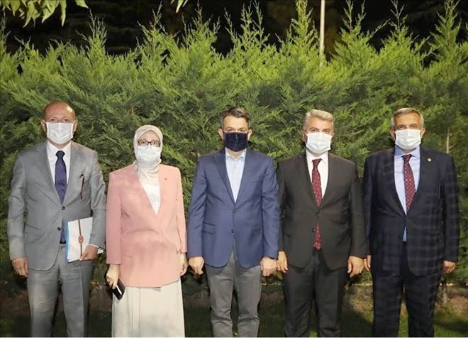 AK Parti Balıkesir Milletvekilleri Bakan Pakdemirle görüştü 
