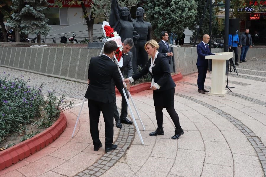 Erdek’te Muhtarlar Günü törenle kutlandı  