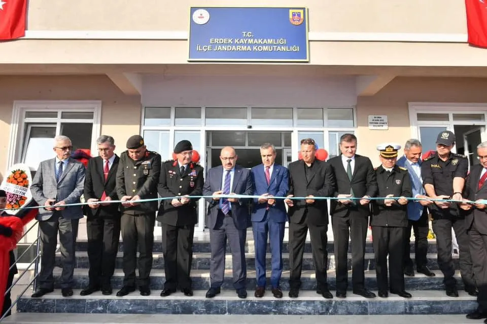 Jandarma Komutanlığı yeni hizmet binası açıldı 