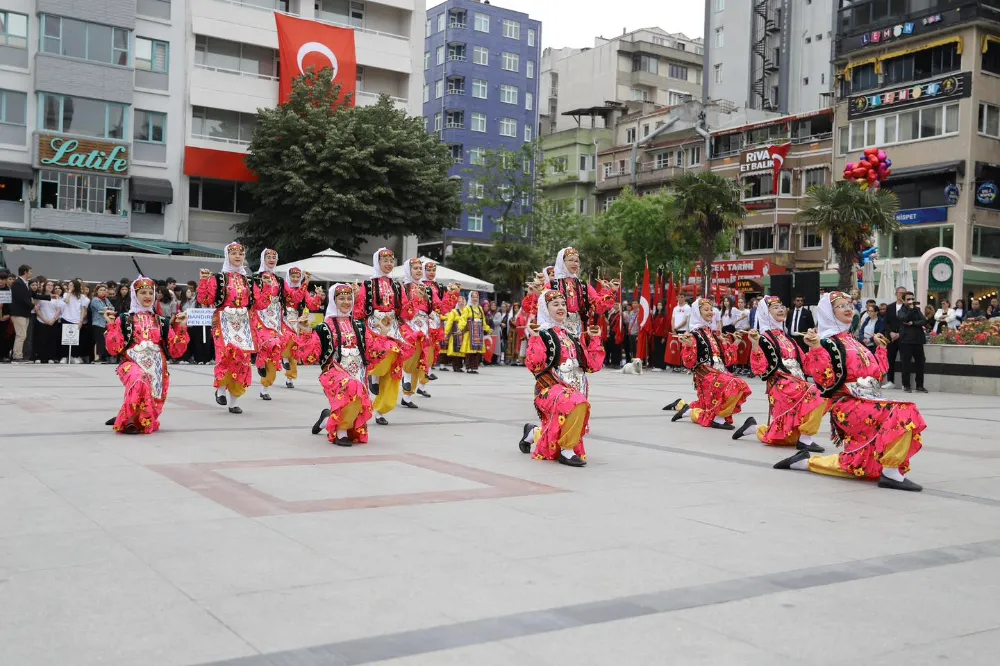 Bandırma’da 19 Mayıs kutlaması