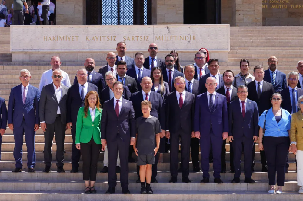 Başkan Akın, Anıtkabir’i ziyaret etti