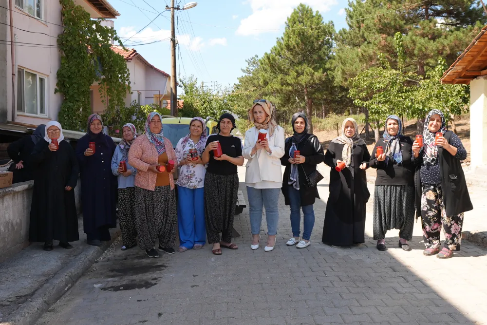 BBB’nin dağıttığı makinelerle ilk salçalar çekildi