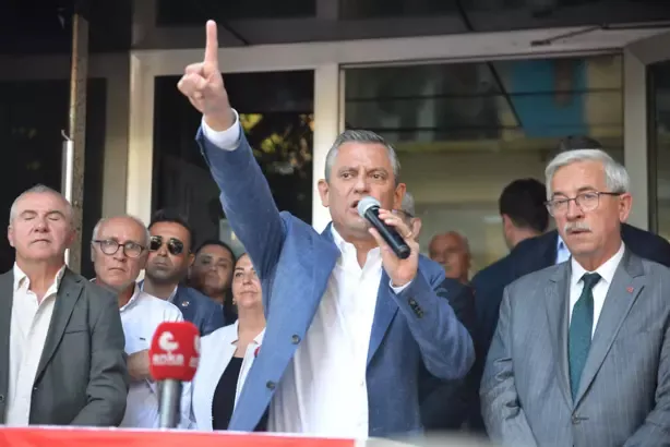 Özgür Özel Erdek’ten seslendi “CHP iktidara gelince Türkiye Avrupa Birliği’ne girecek”