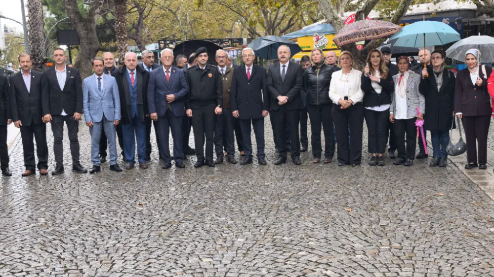 ERDEK’TE MUHTARLAR GÜNÜ TÖRENLE KUTLANDI