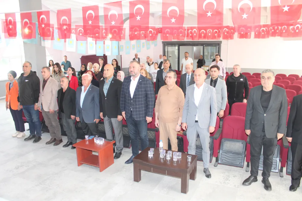 MANYAS İYİ PARTİDE ÖZCAN BİÇER GÜVEN TAZELEDİ