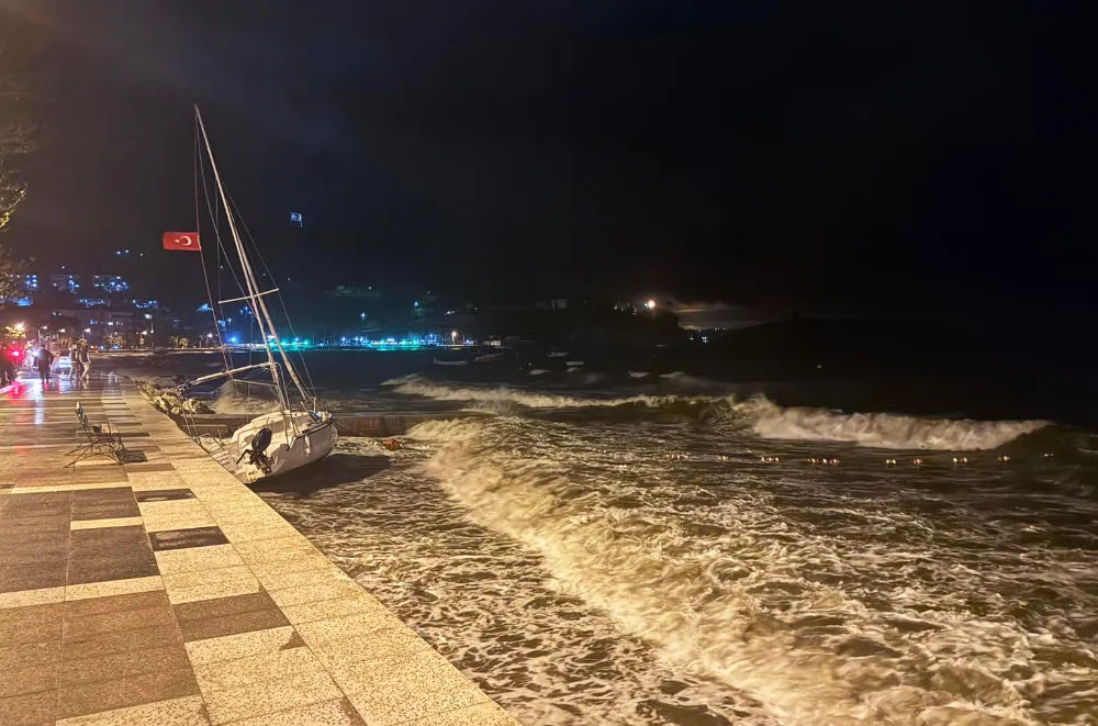 Şiddetli lodos Erdek