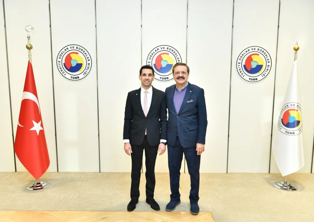 Başkan Uz Hisarcıklıoğlu’nun başarısını kutladı