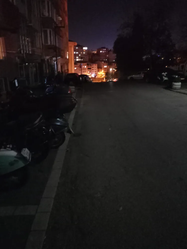 Fatih Caddesi aylardır karanlığa mahkûm!