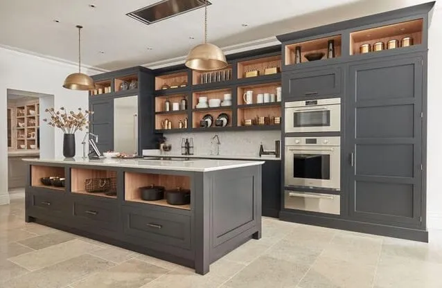 Mutfaklarınızı Dönüştüren Akıllı Çözüm: Çok Amaçlı Mutfak Dolabı