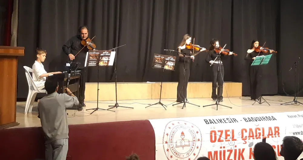 Çağlar’dan unutulmaz konser
