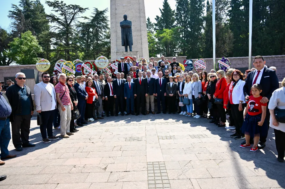 Akın Atatürk’ü anmak ve anlamak hepimizin boynunun borcu