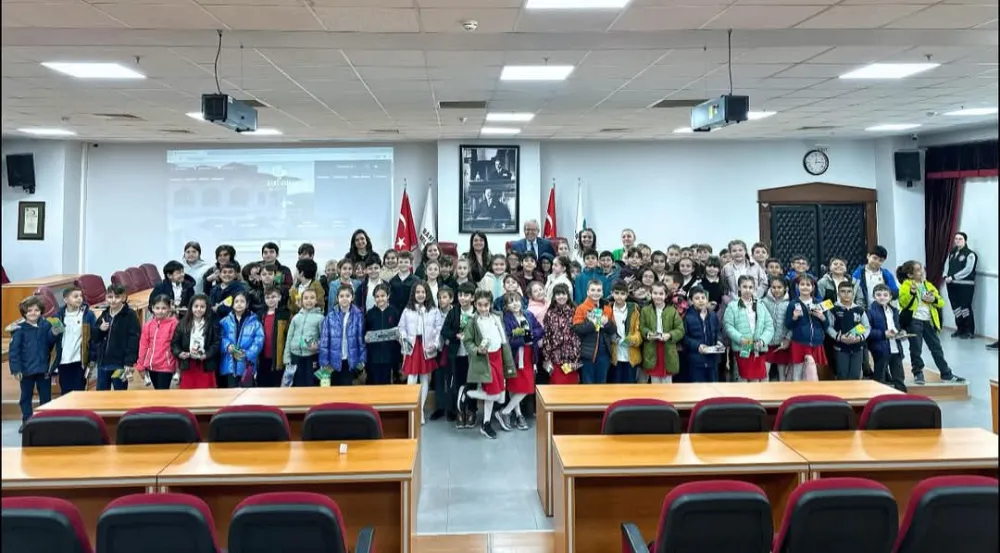 DURSUN MIRZA, TED KOLEJİ ÖĞRENCİLERİNİ AĞIRLADI