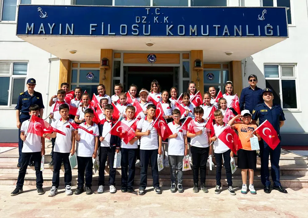 Öğrenciler Mehmetçik ile buluştu