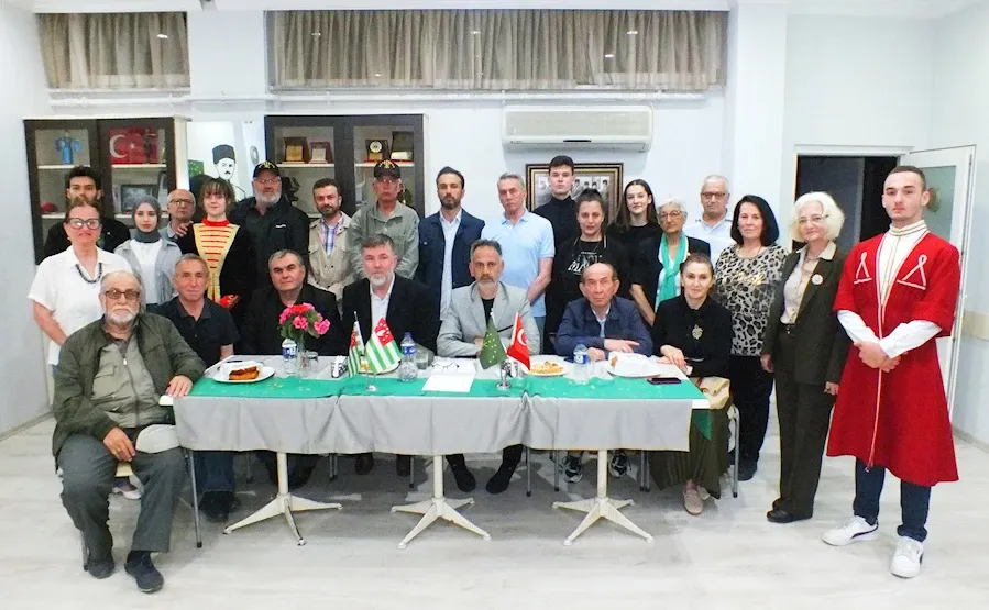 Karataş, Kuzey Kafkasya Kültür Derneği’nde konuştu