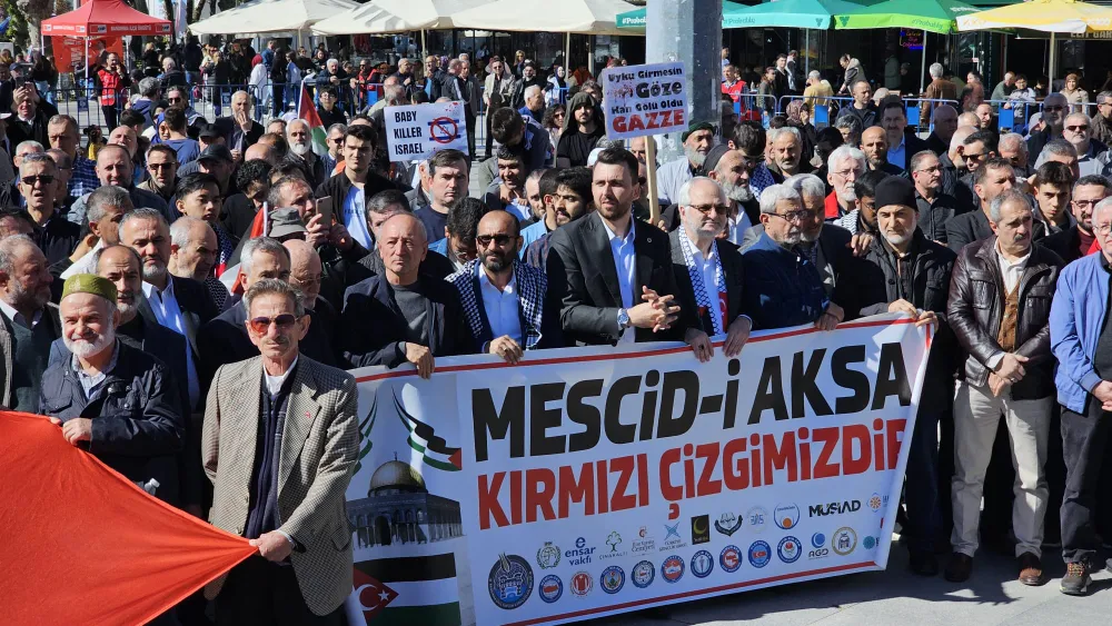 Bandırma’da Filistin’e Destek Yürüyüşü