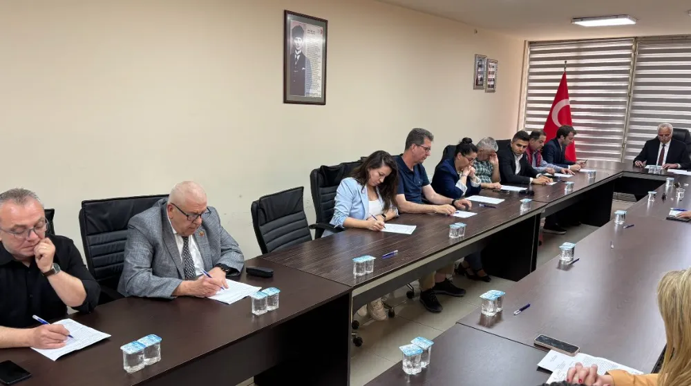CHP’li meclis üyelerinden saldırıya kınama