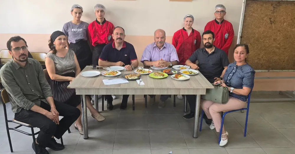 Erdekli öğrenciler, otellerde çalışmak istiyor