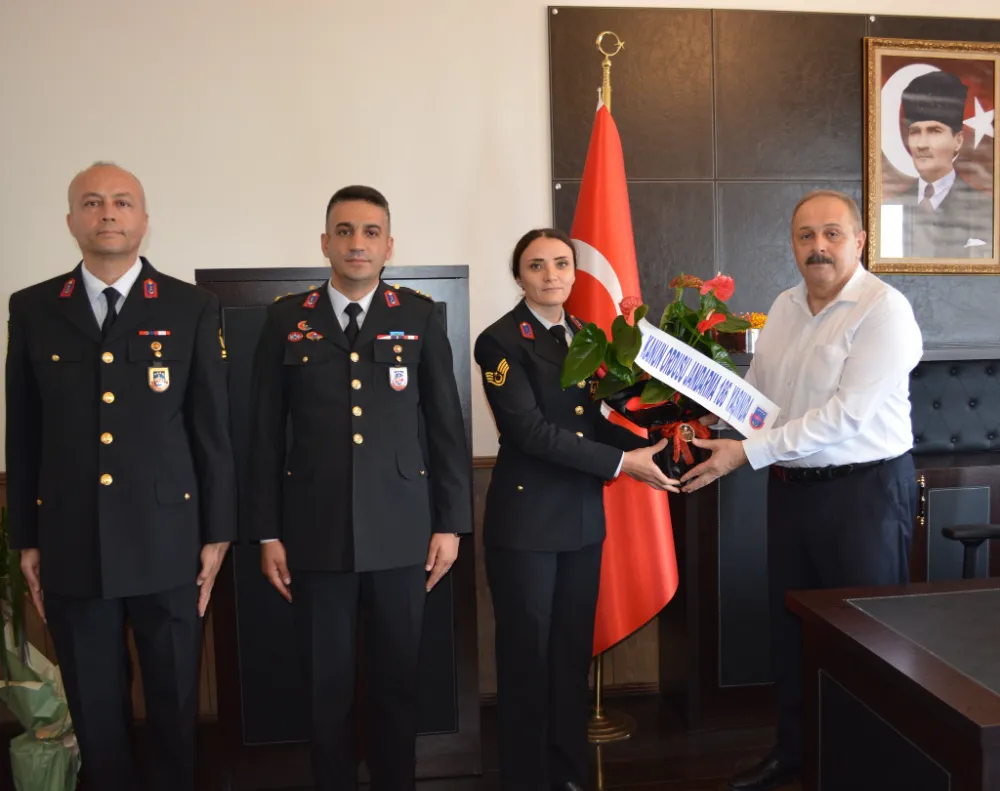 Jandarma’dan Kaymakam Göç’e Anlamlı Ziyaret