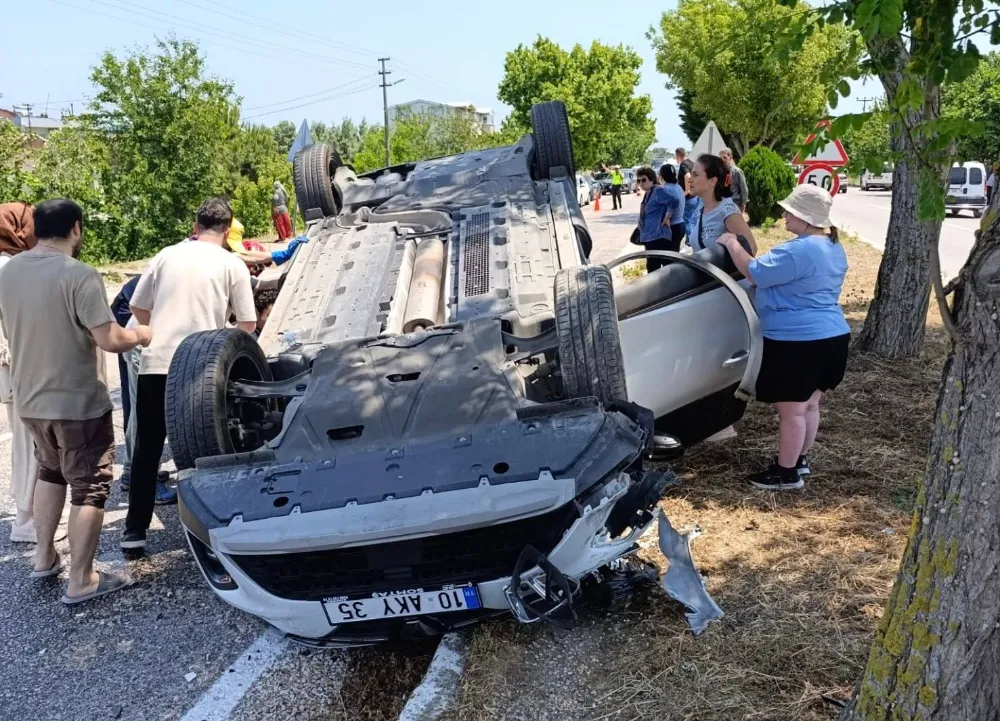 Erdek’te üç aracın karıştığı zincirleme kazada 1 kişi yaralandı