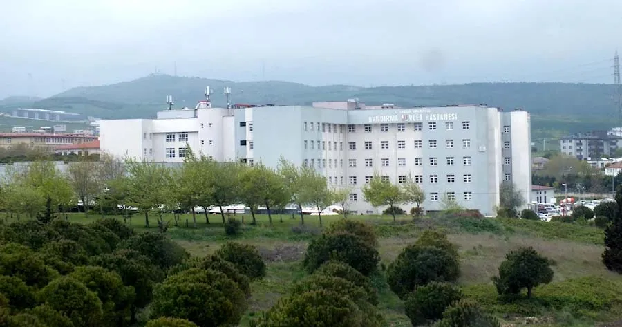 Rektör Boz ve başhekimlikten istifa eden Eray ile gelişmeleri konuştuk