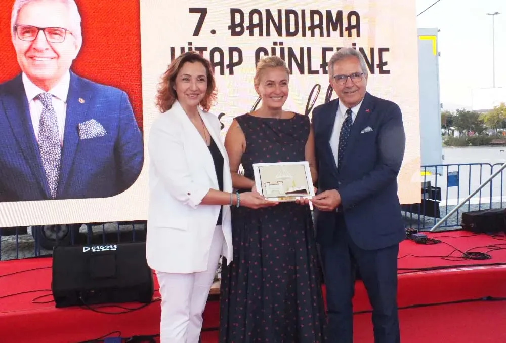 Ceyda Düvenci’den sıcak söyleşi